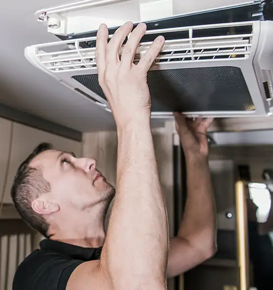  Professional Licensed And Insured Cleaners in Peoria, IL